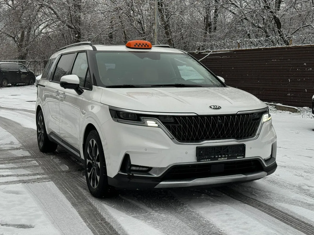 картинка Kia Carnival 2.2 AT (202 л.с.) от carsrent-spb.ru