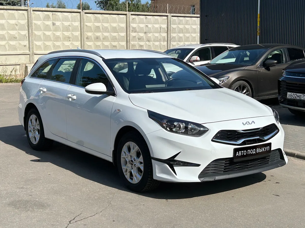 картинка Kia Ceed 1.6 AT (128 л.с.) от carsrent-spb.ru