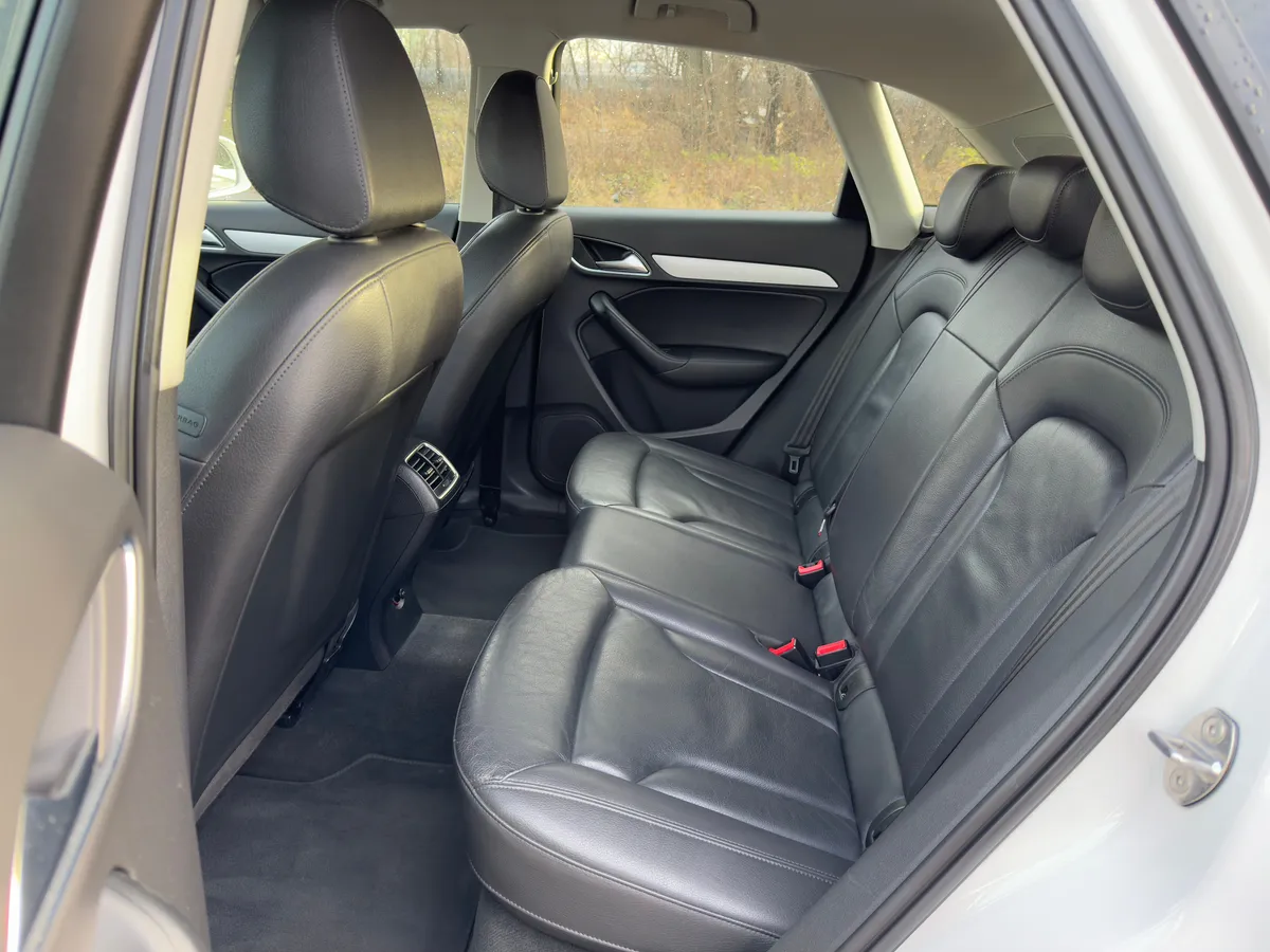 Audi Q3 2.0 TFSI S tronic quattro (180 л.с.)
