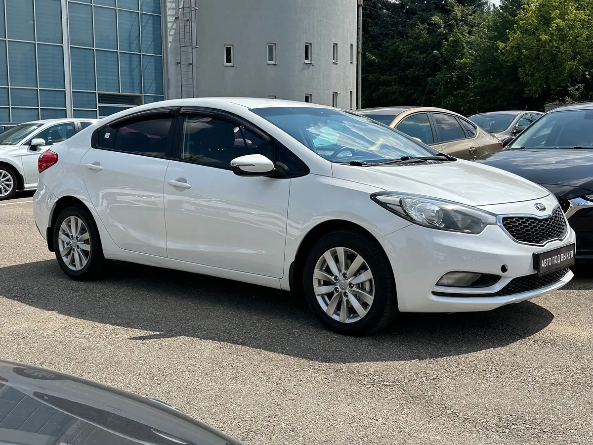 картинка Kia Cerato 1.6 GDi AT (140 л.с.) от carsrent-spb.ru