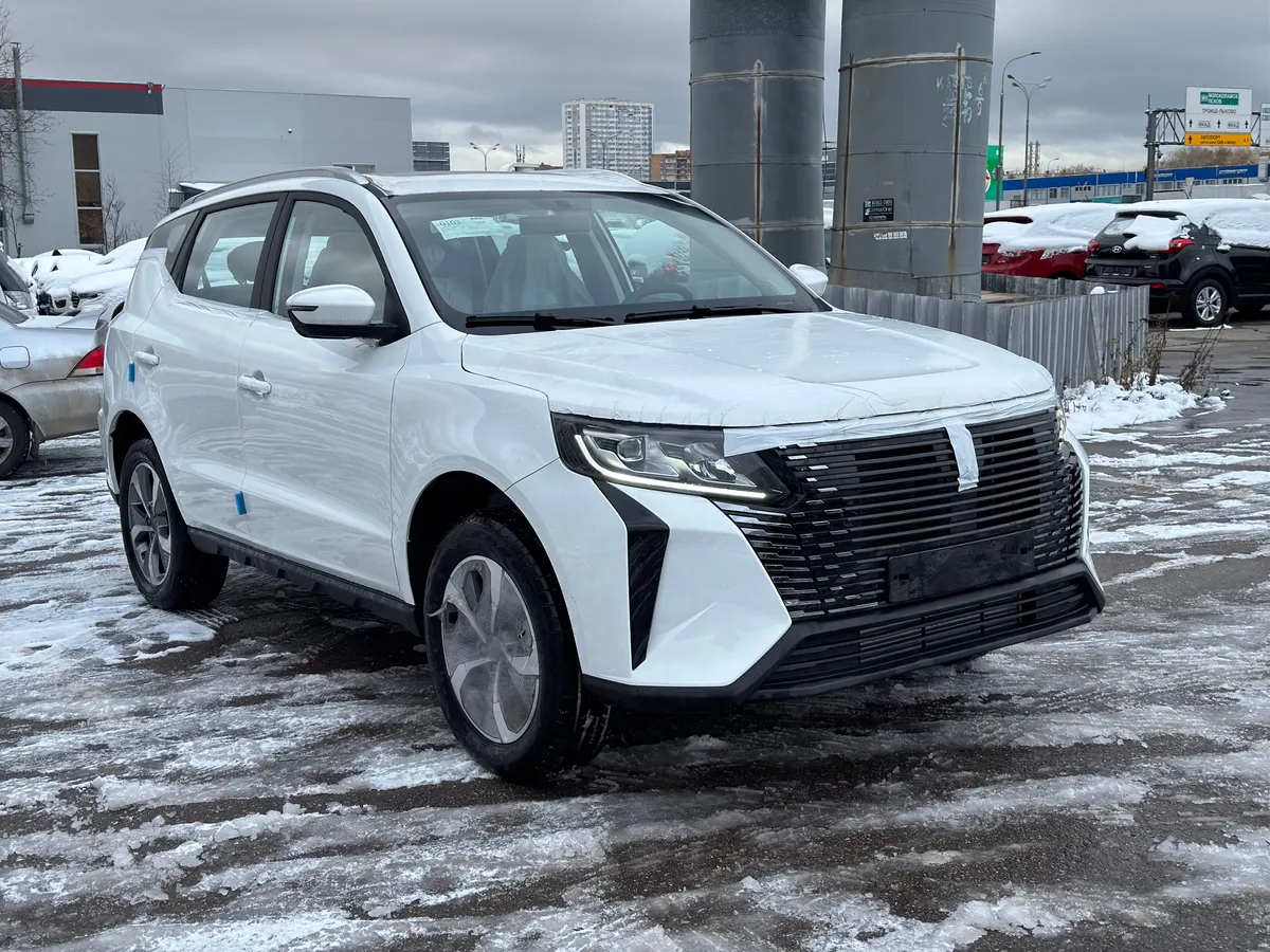 картинка Livan X6 Pro 1.5 AMT (147 л.с.) от carsrent-spb.ru