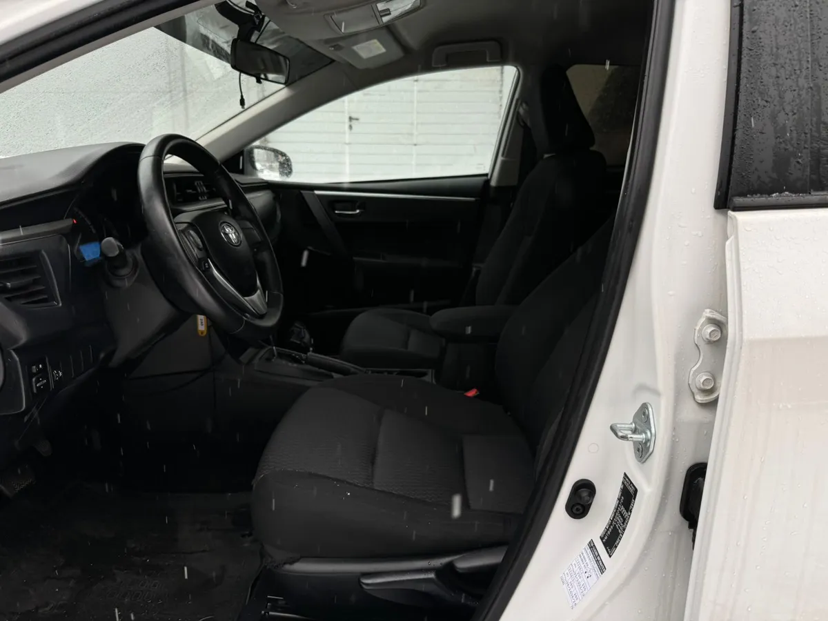 Toyota Corolla 1.6 CVT (122 л.с.)