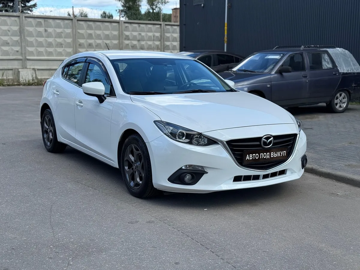 картинка Mazda 3 от carsrent-spb.ru