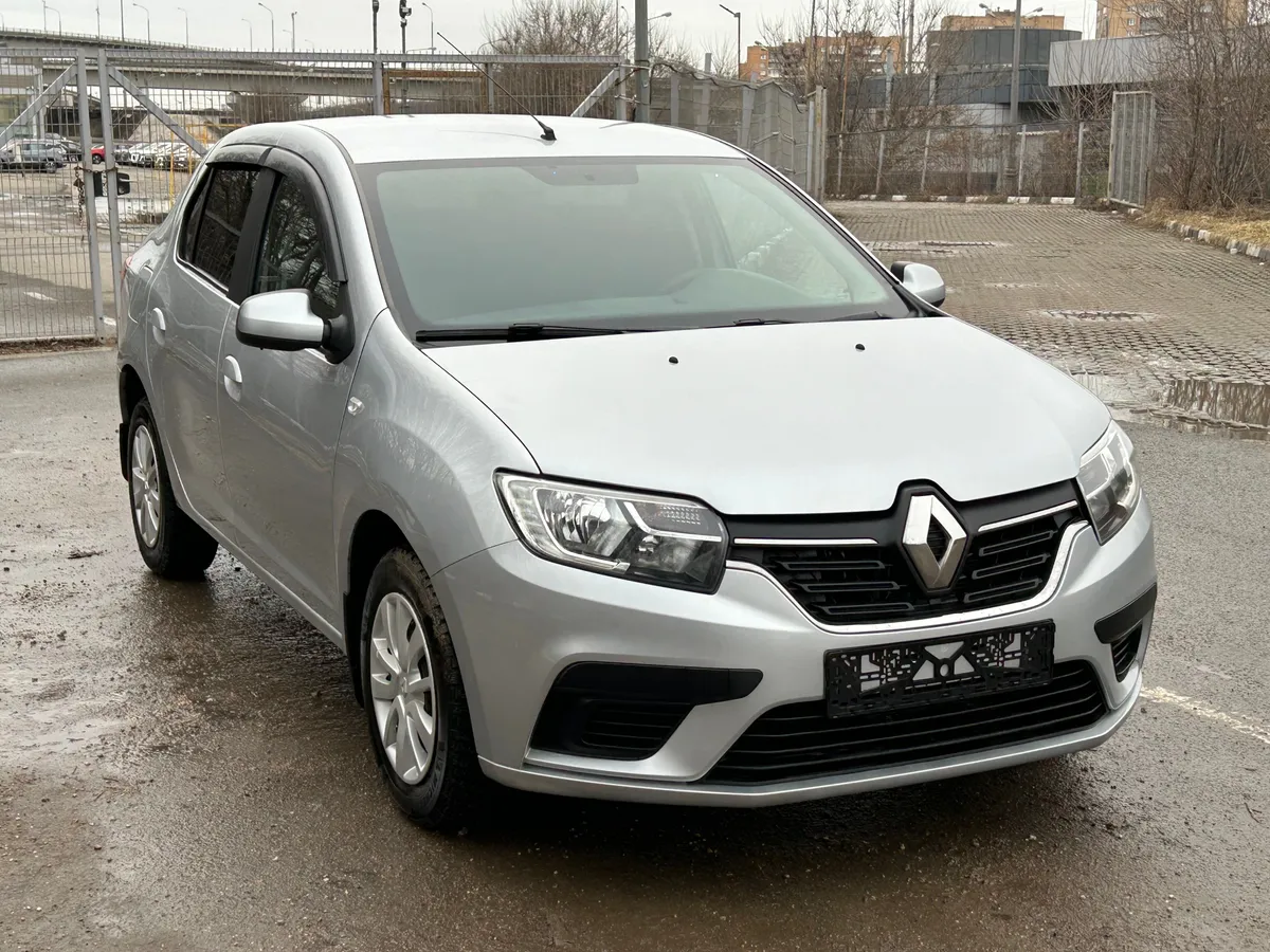 картинка Renault Logan 1.6 MT (82 л.с.) от carsrent-spb.ru
