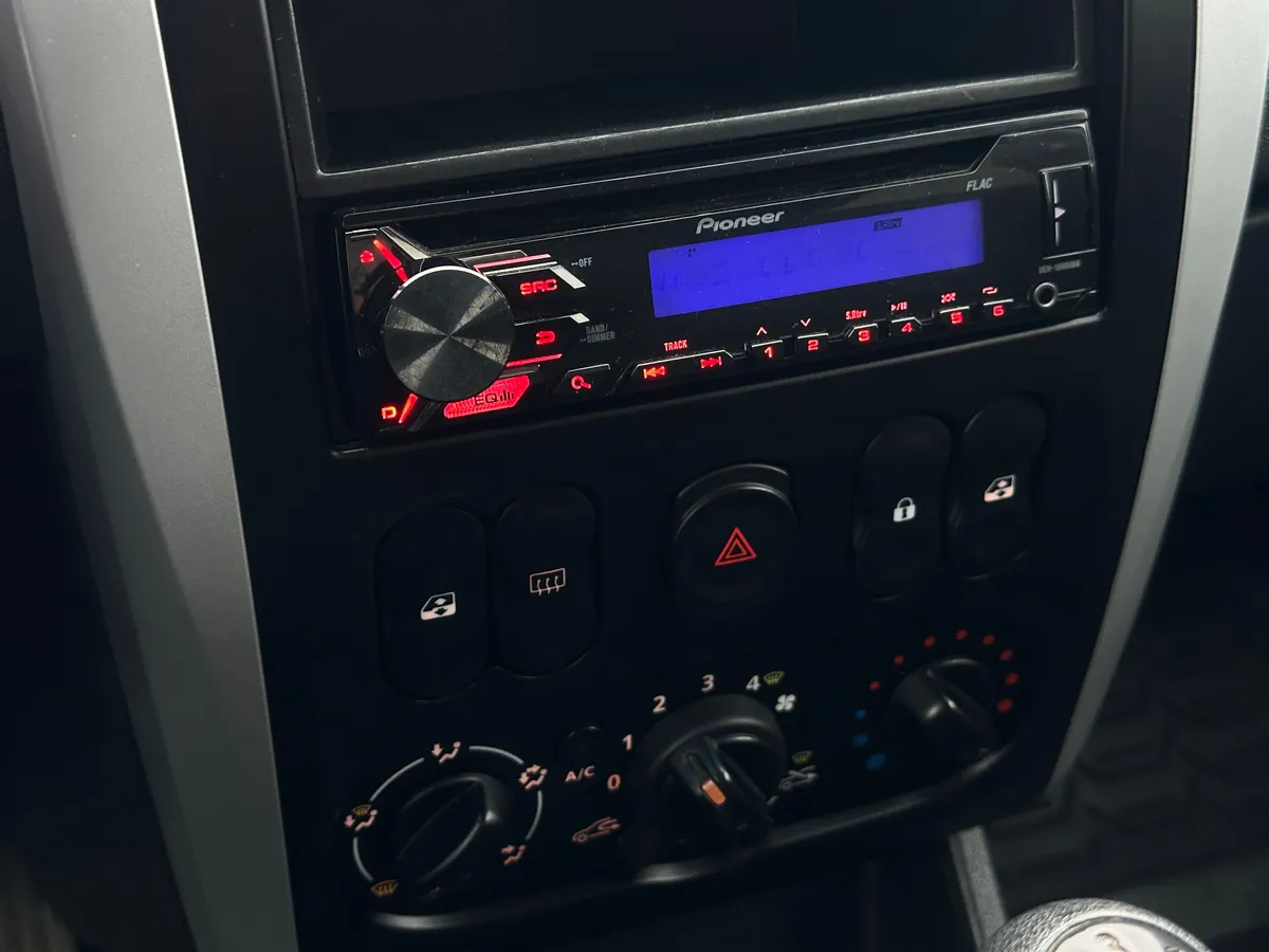 Nissan Almera 1.6 MT (102 л.с.)