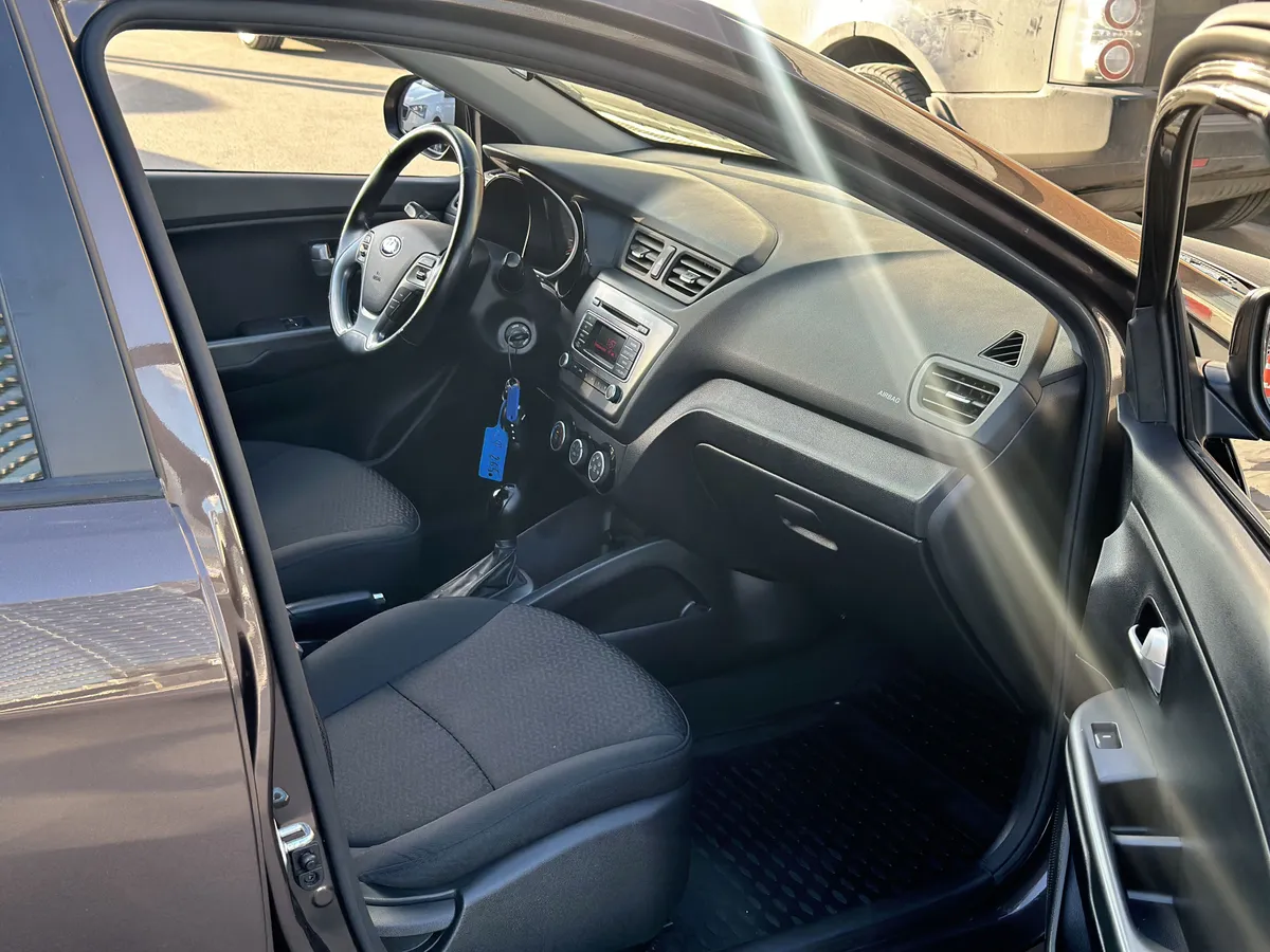 Kia Rio 1.6 6AT (123 л.с.)