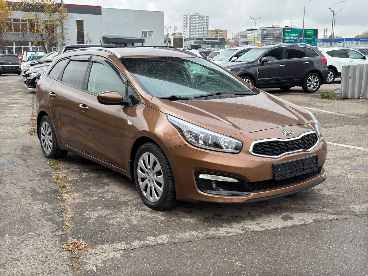 картинка Kia Ceed 1.6 AT (130 л.с.) от carsrent-spb.ru