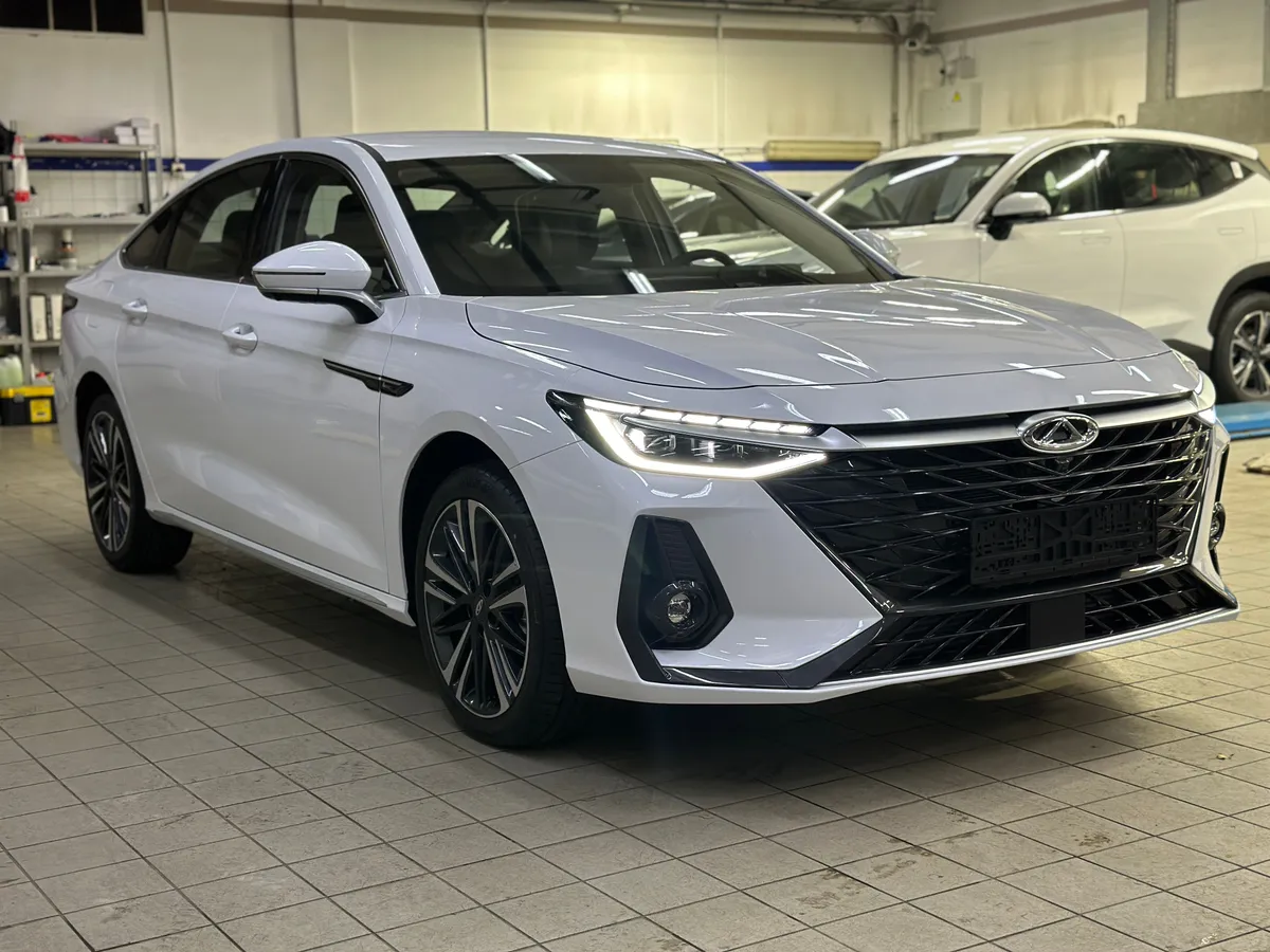 картинка Chery Arrizo 8 1.6 AMT (197 л.с.) от carsrent-spb.ru