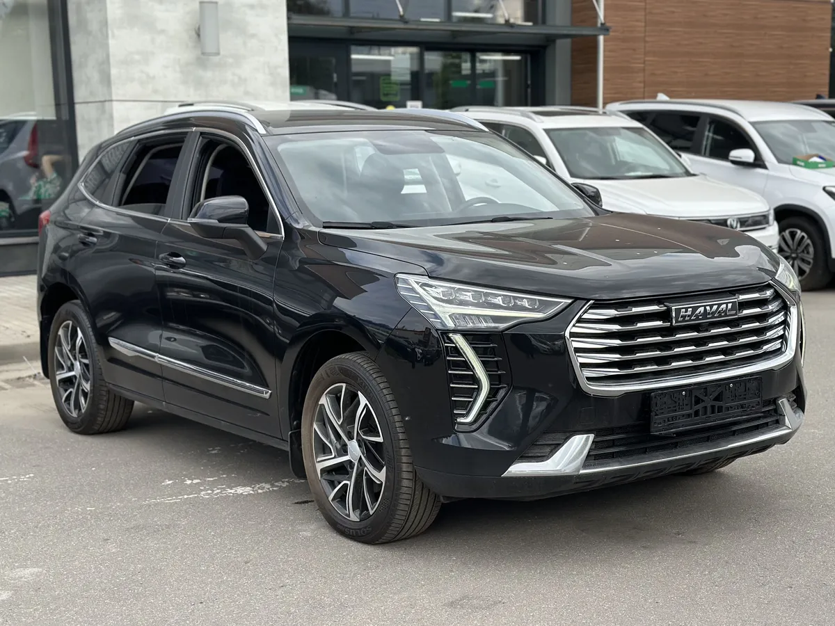 картинка Haval Jolion 1.5 AMT 4WD (150 л.с.) от carsrent-spb.ru