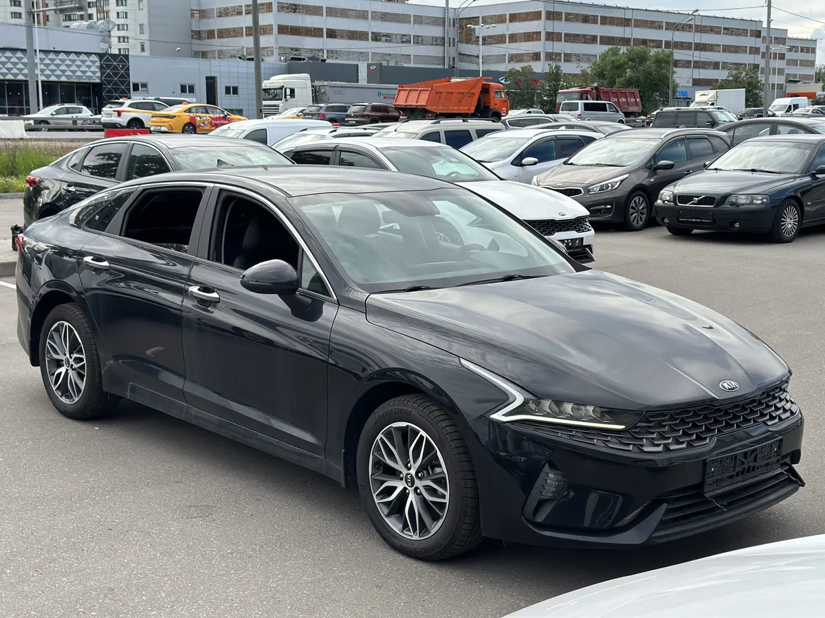 картинка Kia K5 2.5 AT (194 л.с.) от carsrent-spb.ru