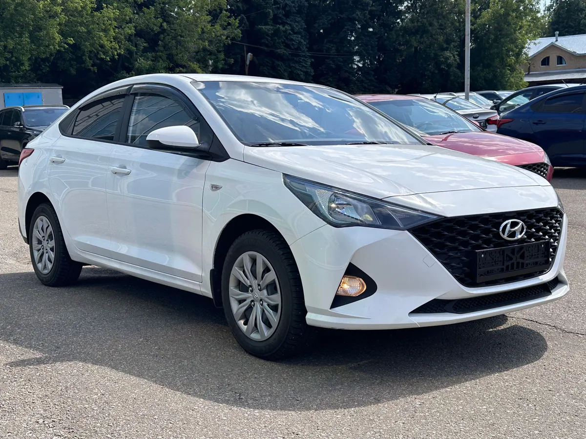 картинка Hyundai Solaris 1.6 AT (123 л.с.) от carsrent-spb.ru