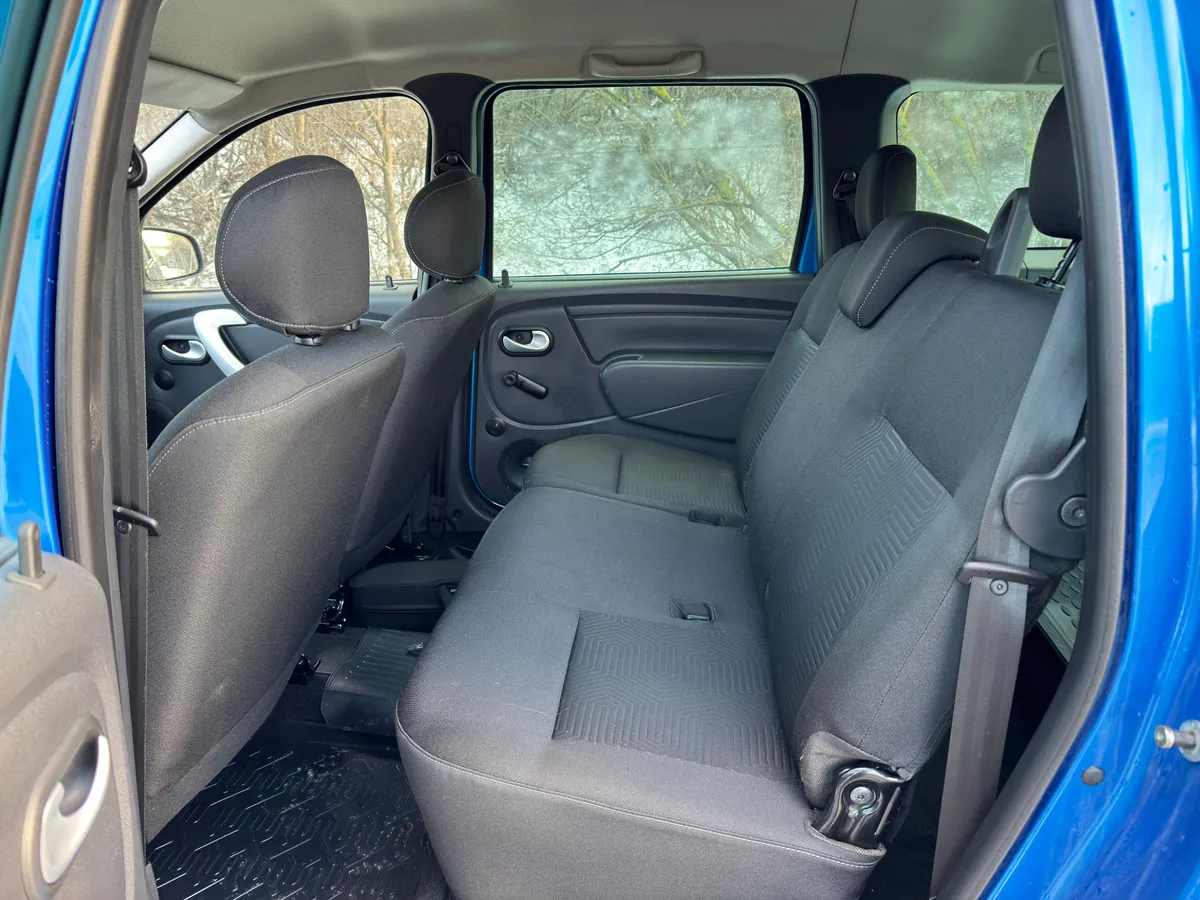 ВАЗ (Lada) Largus 1.6 MT (106 л.с.)