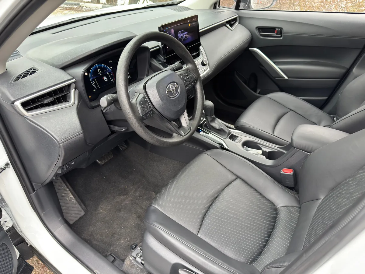 Toyota Corolla Cross 2.0 CVT (171  л.с.)