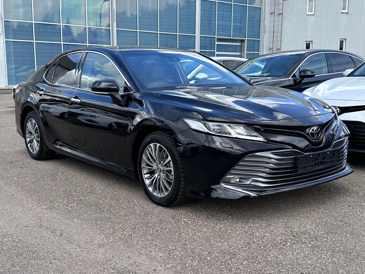 картинка Toyota Camry от carsrent-spb.ru