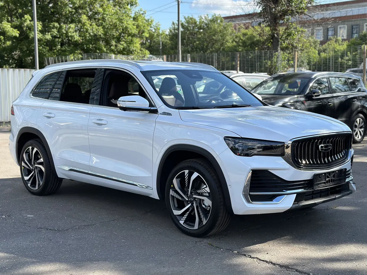 картинка Geely Monjaro 2.0 AT 4WD (238 л.с.) от carsrent-spb.ru