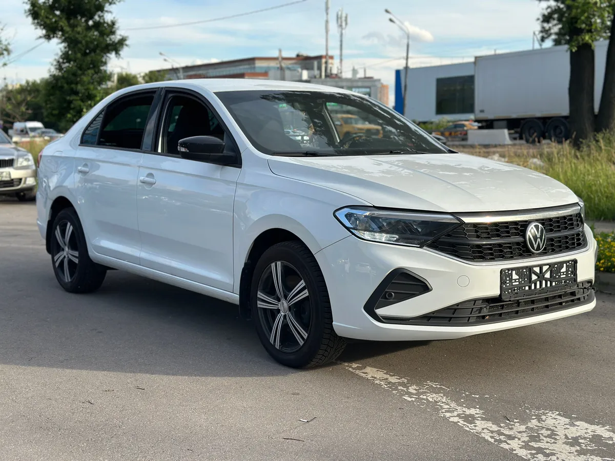 картинка Volkswagen Polo 1.6 AT (110 л.с.) от carsrent-spb.ru