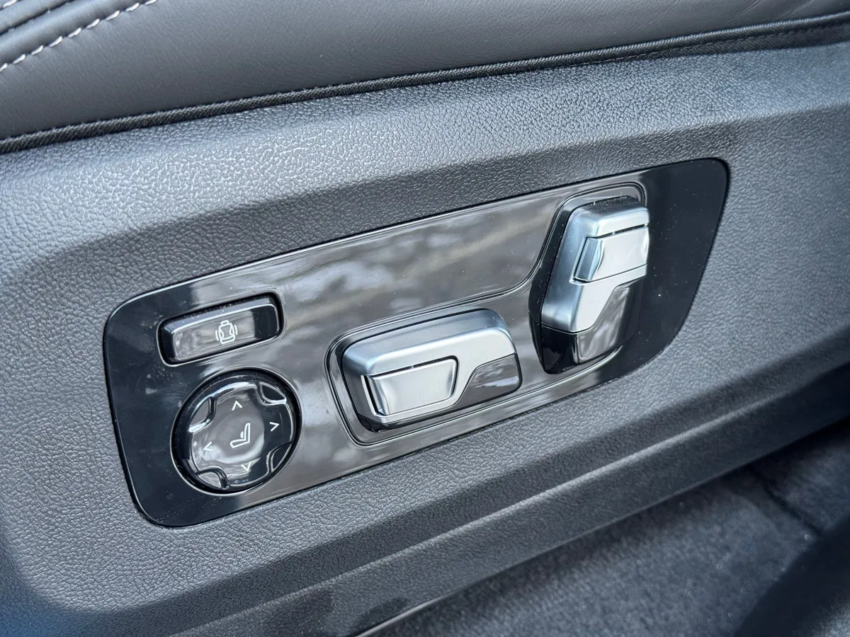 BMW X7 4.4 AT 4WD (530 л.с.)