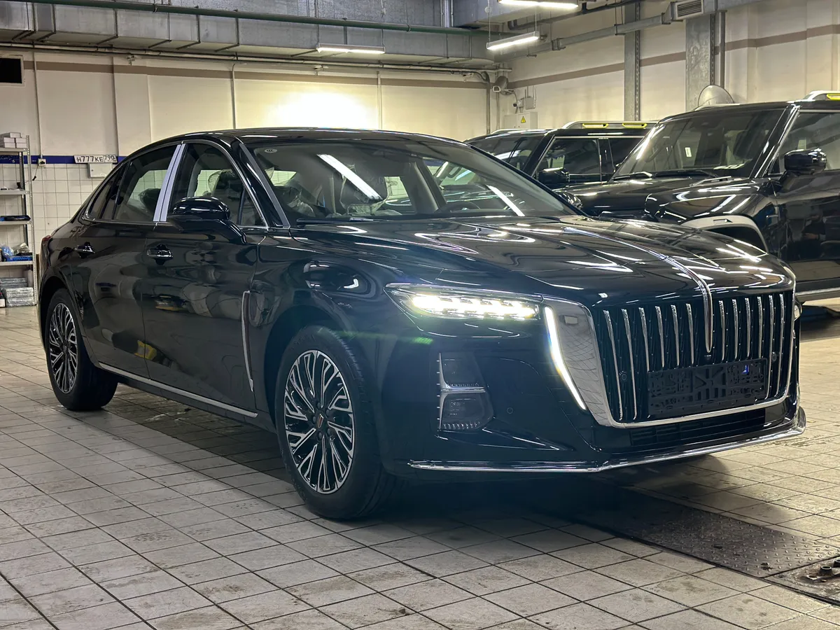 картинка Hongqi H5 2.0 AT (218 л.с.) от carsrent-spb.ru
