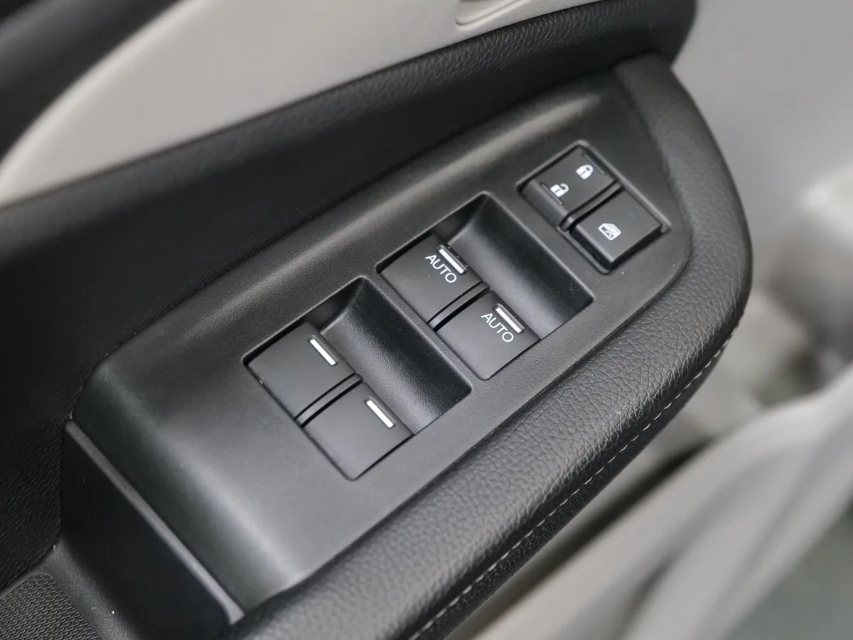 Honda Ridgeline 3.5 AT 4WD (280 л.с.)