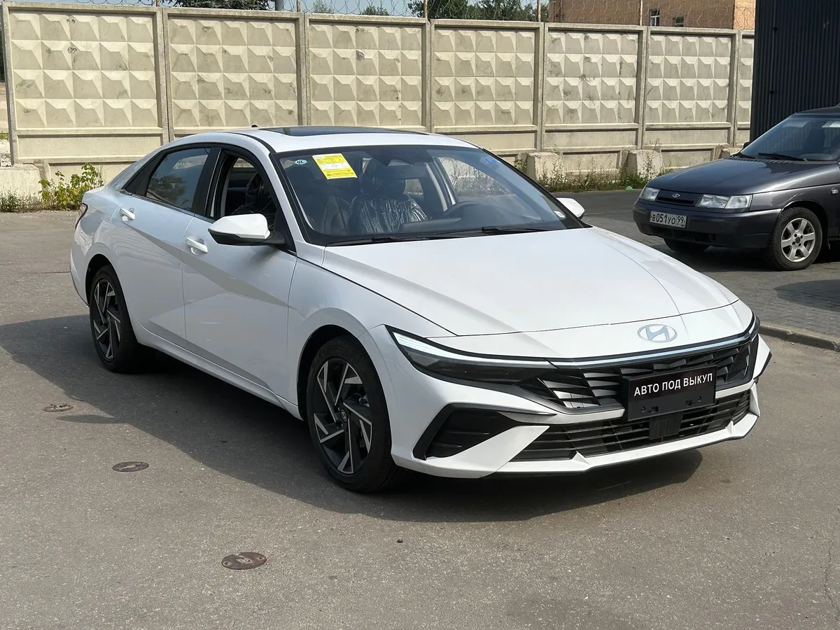 картинка Hyundai Elantra от carsrent-spb.ru