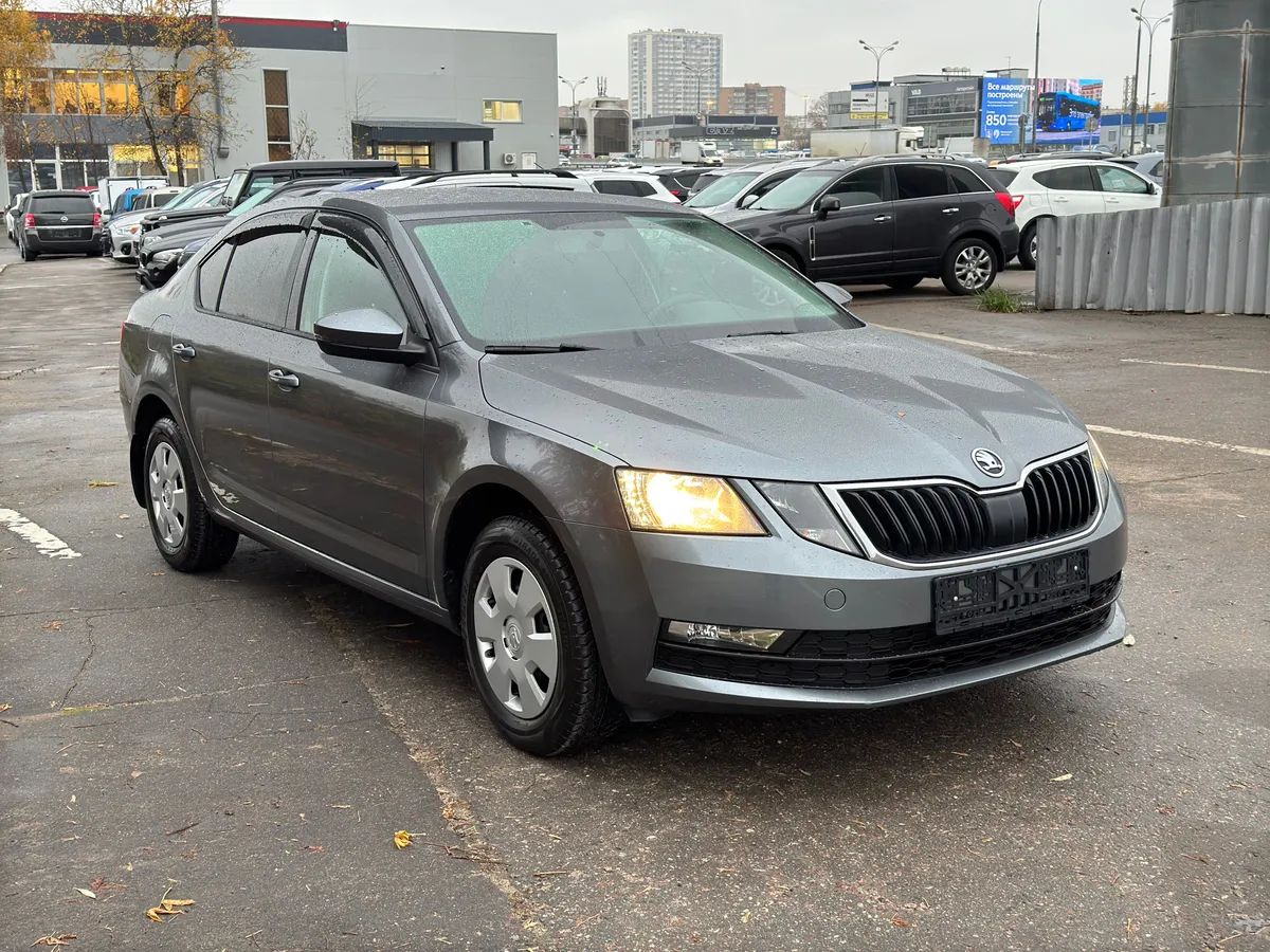 картинка Skoda Octavia 1.6 AT (110 л.с.) от carsrent-spb.ru