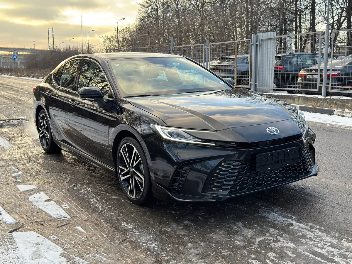 картинка Toyota Camry 2.0 CVT (173 л.с.) от carsrent-spb.ru