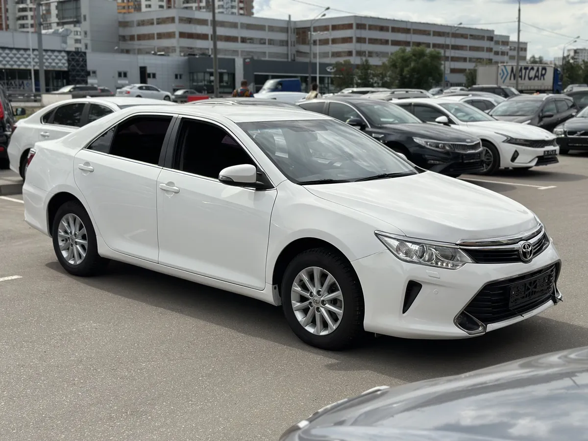 картинка Toyota Camry от carsrent-spb.ru