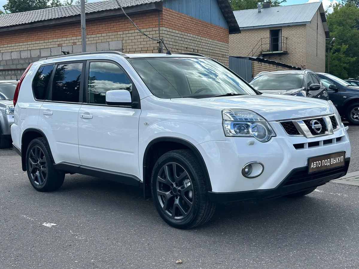 картинка Nissan X-Trail от carsrent-spb.ru