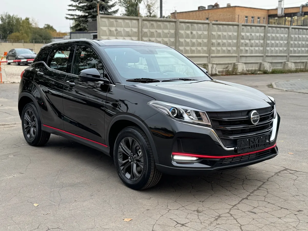 картинка DongFeng Fengon 500 1.5 CVT (116 л.с.) от carsrent-spb.ru