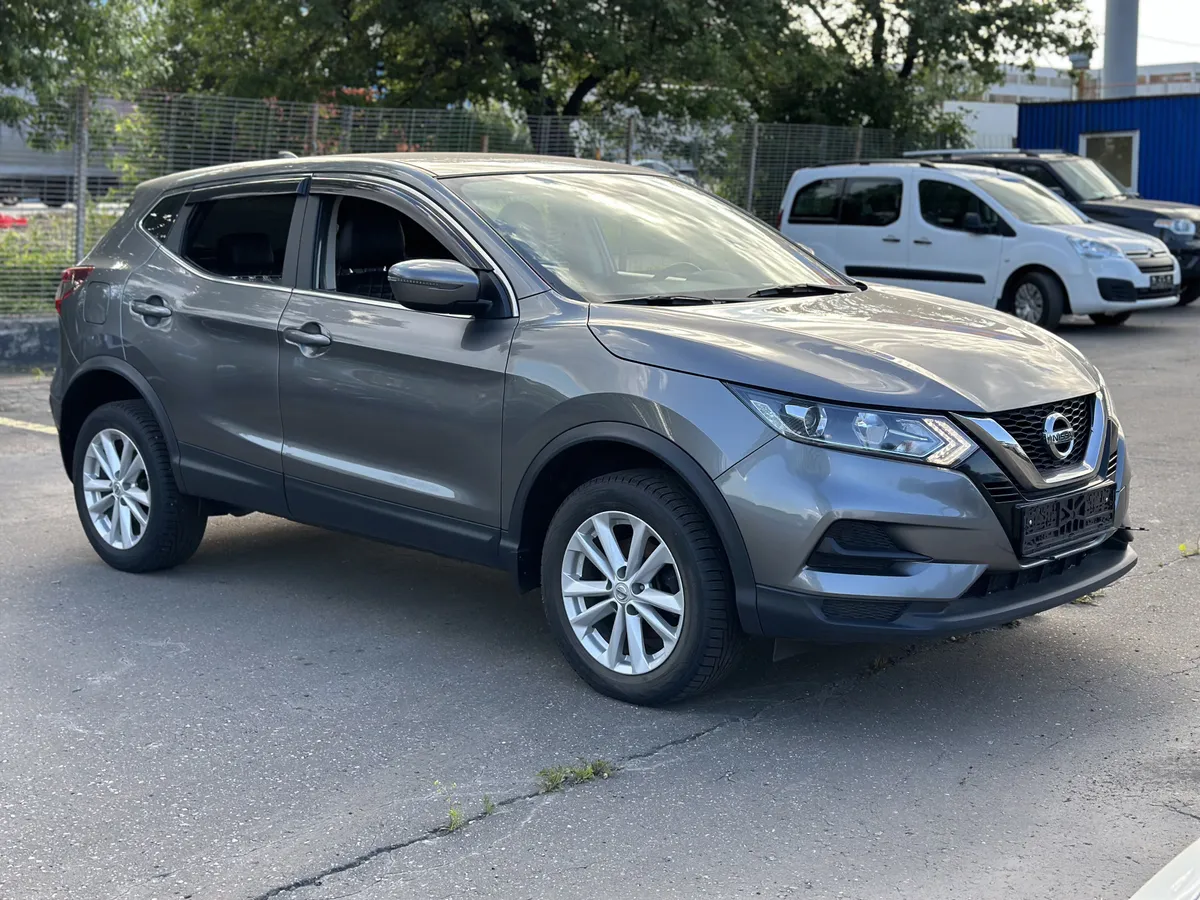 картинка Nissan Qashqai 2.0 Xtronic AWD (144 л.с.) от carsrent-spb.ru